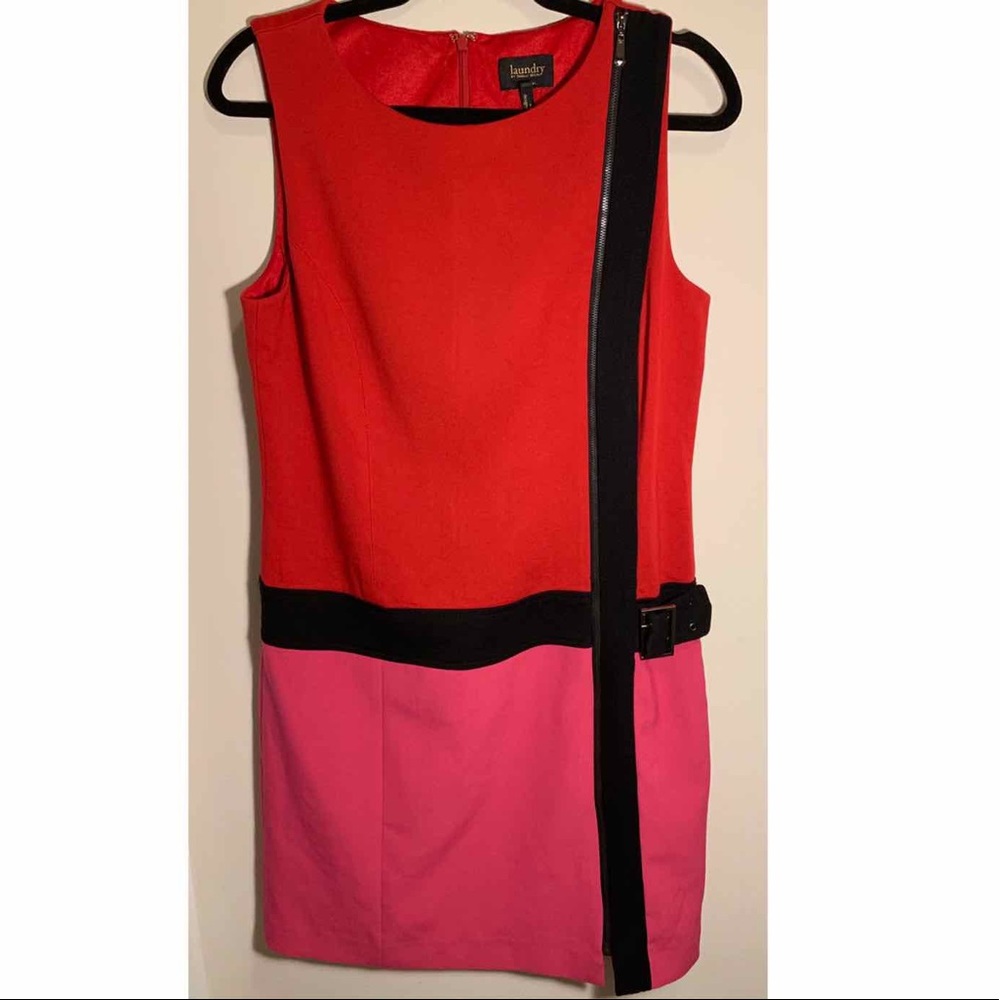 Colorblock pinj & red dress